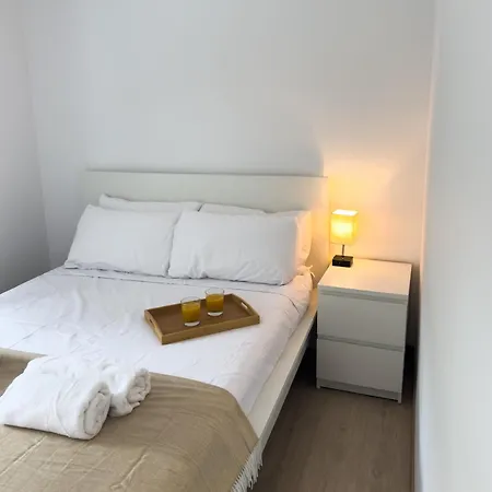 Apartamento 103 - Beachside Renovated 1br W Private Garden *