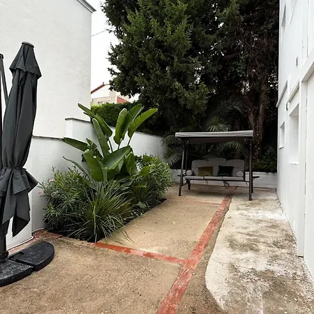 Apartamento 103 - Beachside Renovated 1br W Private Garden Cambrils