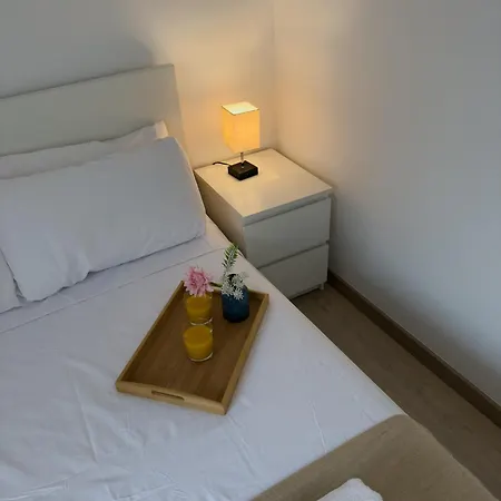 103 - Beachside Renovated 1br W Private Garden Apartamento *